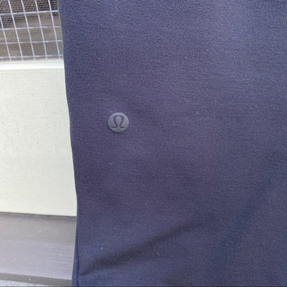 Lululemon On The Move Pant in Black - Picture 8 of 8